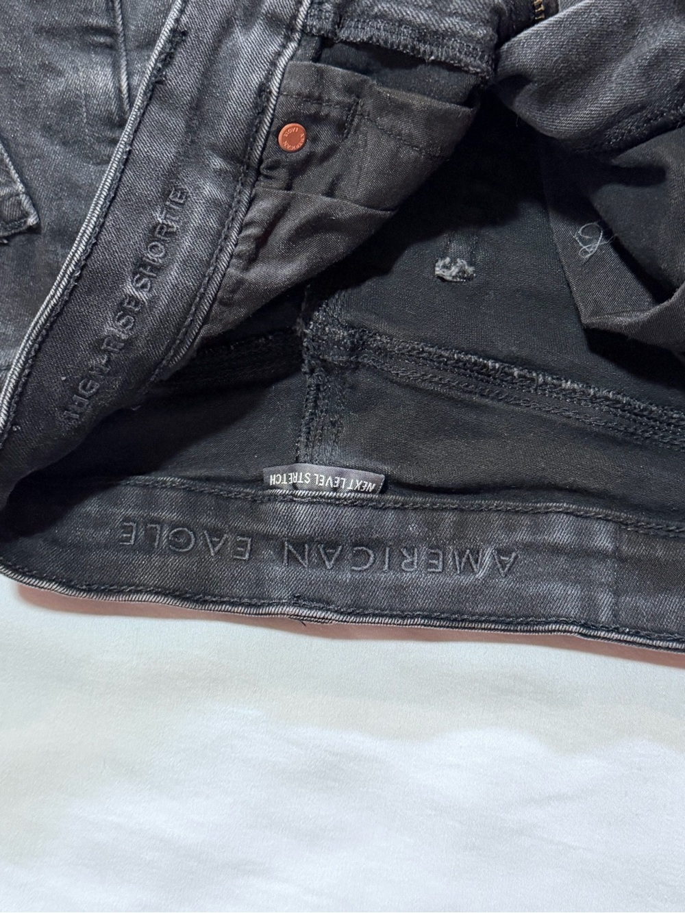 American Eagle Outfitters High-Rise Shortie Black Jean Frayed Hem 000 - Picture 4 of 8
